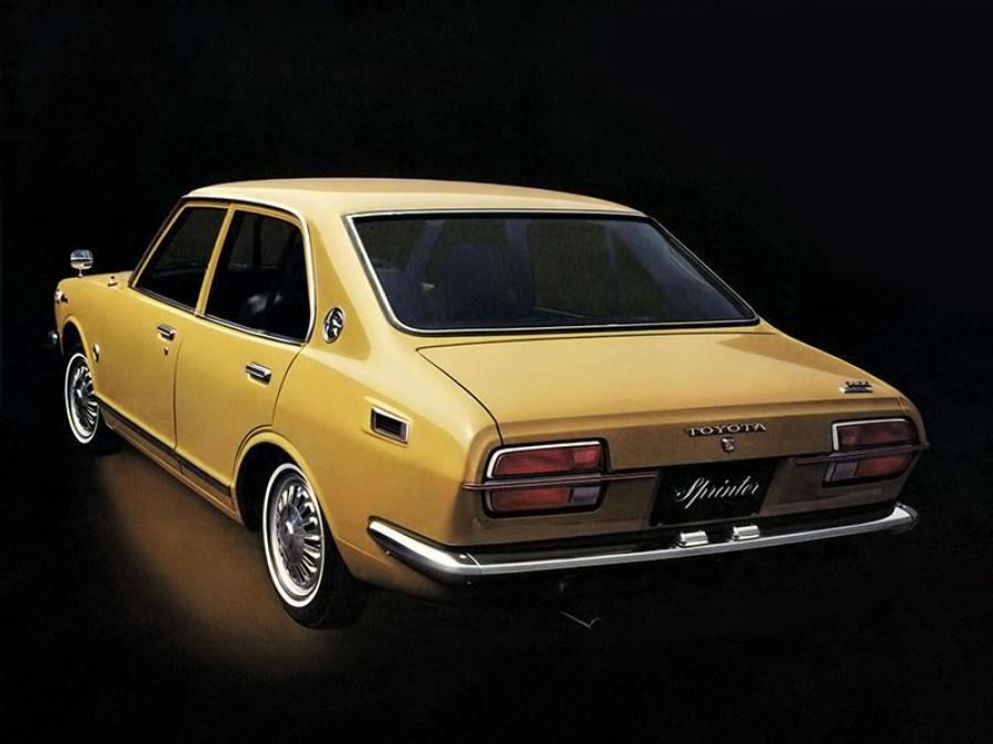  Toyota Sprinter 1400 Deluxe Sedan 1971 года  (фото 2 из 2)